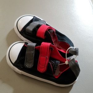 NEW Converse All Stars - Classic with Velcro